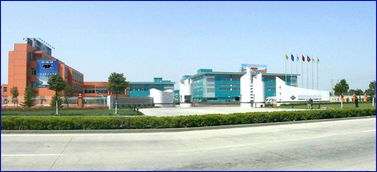 深圳市活利服飾拉鏈 深圳市八卦三路九街新26棟二單元104室 本公司專業生產各種優質拉鏈,主要產品有金屬 尼龍 塑鋼隱形拉鏈以及各種布帶鈕扣等 公司動態