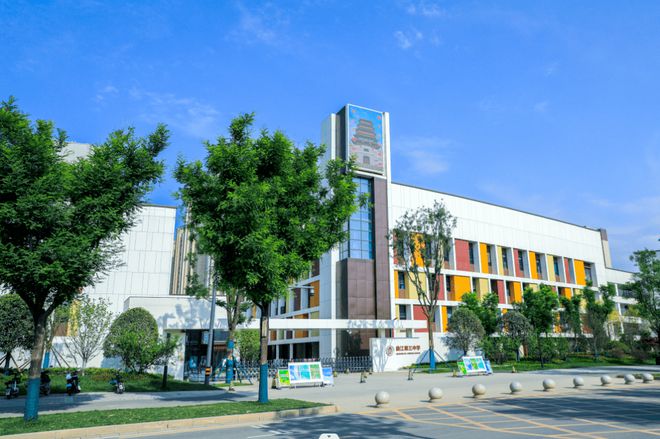 中鐵置業(yè)神速布局 拿地僅3天，項目案名已流出，大華第二小學助力教育發(fā)展